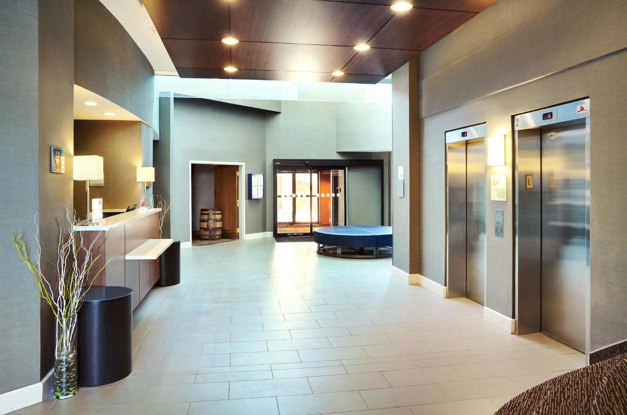 Holiday Inn Hotel & Suites London By Ihg Kültér fotó