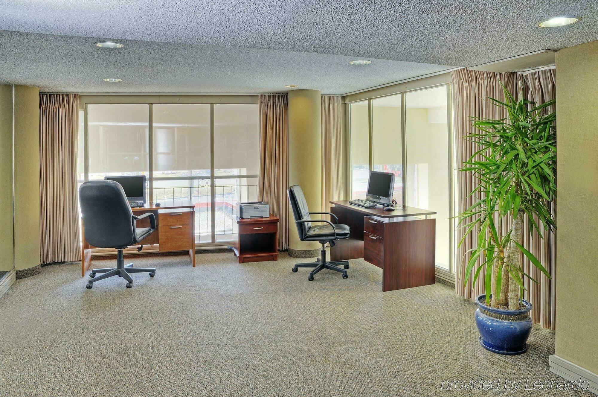 Holiday Inn Hotel & Suites London By Ihg Kültér fotó